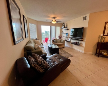 975 Nw Flagler Avenue - Photo Thumbnail 5