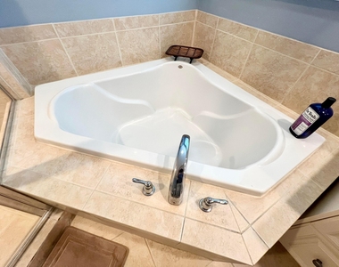 975 Nw Flagler Avenue - Photo Thumbnail 21
