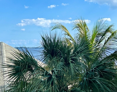 975 Nw Flagler Avenue - Photo Thumbnail 14