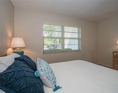 34 Vista Gardens Trail - Photo Thumbnail 17