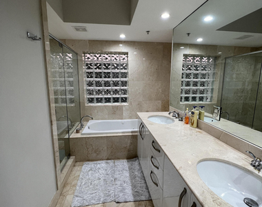 2051 Se 3rd Street - Photo Thumbnail 28