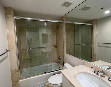 2051 Se 3rd Street - Photo Thumbnail 13