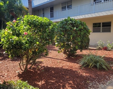 2302 Sunrise Boulevard - Photo Thumbnail 7