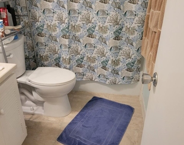 2302 Sunrise Boulevard - Photo Thumbnail 4
