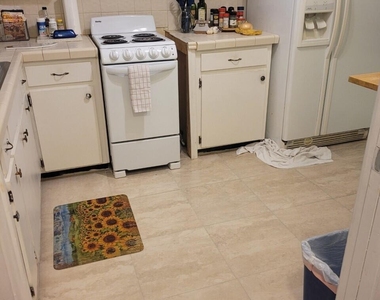 2302 Sunrise Boulevard - Photo Thumbnail 1