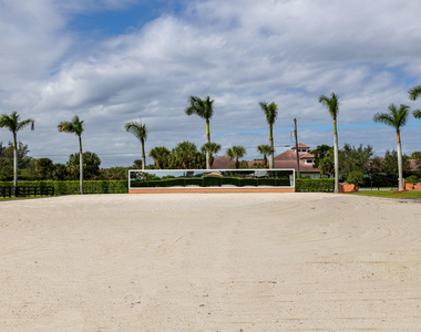 4750 South Road - Photo Thumbnail 6