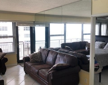 3800 Galt Ocean Drive - Photo Thumbnail 5