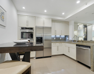 550 Se Mizner Boulevard - Photo Thumbnail 54