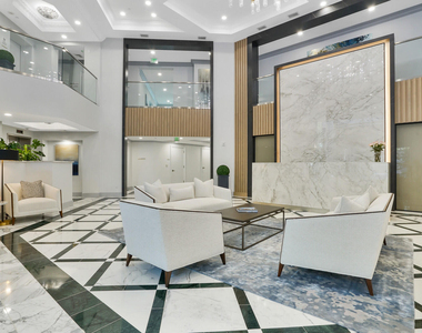 550 Se Mizner Boulevard - Photo Thumbnail 1