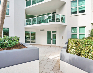 550 Se Mizner Boulevard - Photo Thumbnail 11