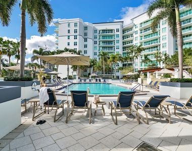 550 Se Mizner Boulevard - Photo Thumbnail 8