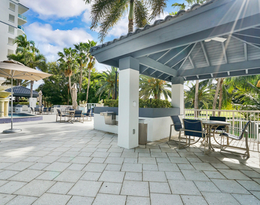 550 Se Mizner Boulevard - Photo Thumbnail 26
