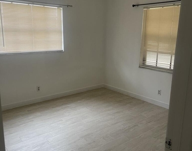 4259 Oak Terrace Drive - Photo Thumbnail 11