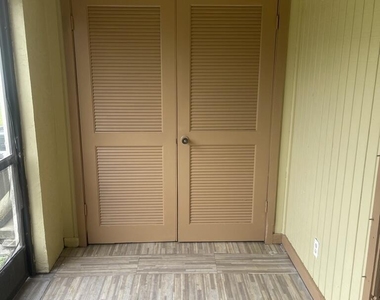 4259 Oak Terrace Drive - Photo Thumbnail 17