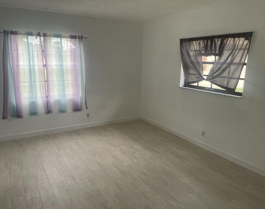 4259 Oak Terrace Drive - Photo Thumbnail 6