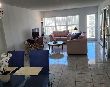 405 N Ocean Boulevard - Photo Thumbnail 8