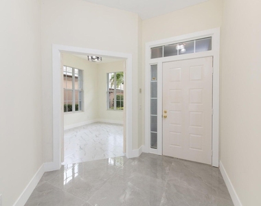 249 Nw Bentley Circle - Photo Thumbnail 15