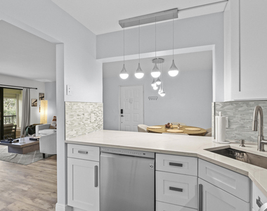 629 Sea Pine Way - Photo Thumbnail 13