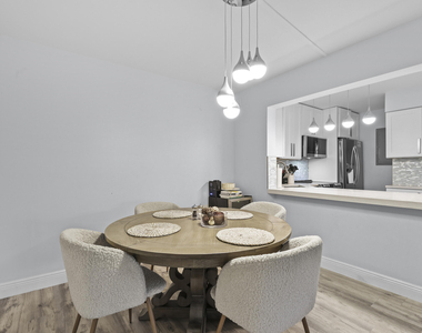 629 Sea Pine Way - Photo Thumbnail 4