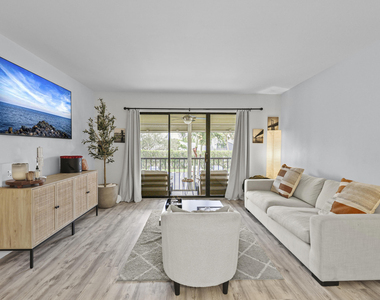 629 Sea Pine Way - Photo Thumbnail 7