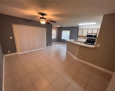 9999 Summerbreeze Drive - Photo Thumbnail 7