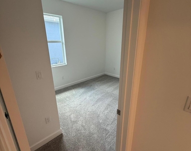 9555 Sw Indra Way - Photo Thumbnail 16