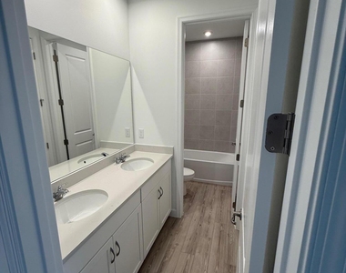 9555 Sw Indra Way - Photo Thumbnail 14