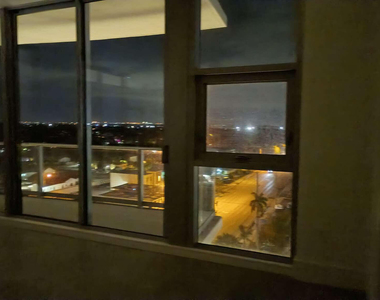 220 Lake Shore Drive - Photo Thumbnail 4