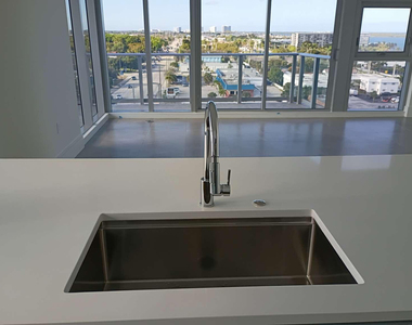 220 Lake Shore Drive - Photo Thumbnail 16