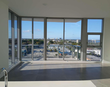 220 Lake Shore Drive - Photo Thumbnail 12