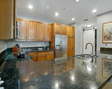 3120 E Latitude Circle - Photo Thumbnail 11