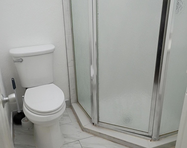 1501 Nw 43rd Avenue - Photo Thumbnail 7