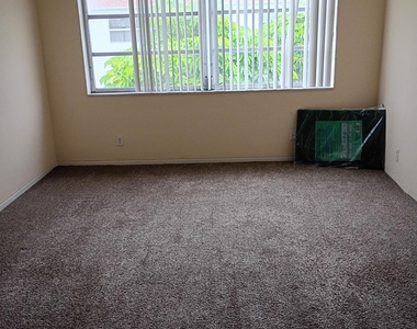 1501 Nw 43rd Avenue - Photo Thumbnail 4