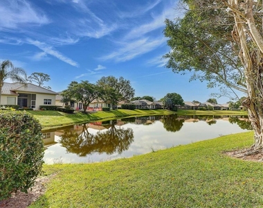7334 Pine Creek Way - Photo Thumbnail 25