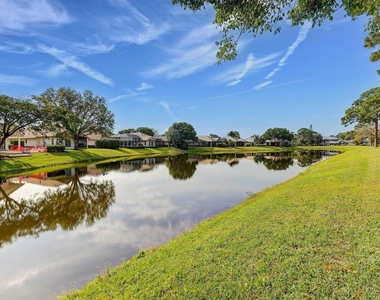 7334 Pine Creek Way - Photo Thumbnail 27
