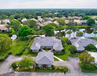 7334 Pine Creek Way - Photo Thumbnail 29