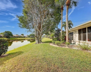 7334 Pine Creek Way - Photo Thumbnail 24