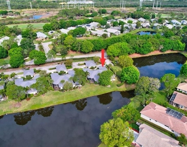 7334 Pine Creek Way - Photo Thumbnail 32