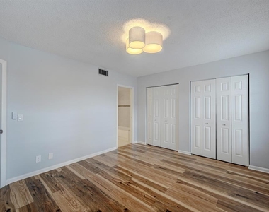 342 Southwind Drive - Photo Thumbnail 14
