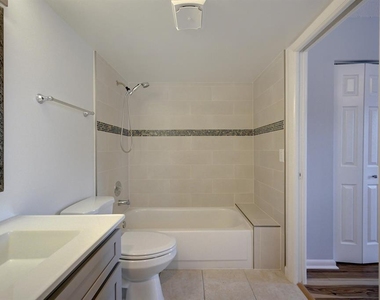342 Southwind Drive - Photo Thumbnail 12