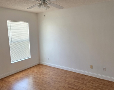 6448 Nw Colgate Street - Photo Thumbnail 20