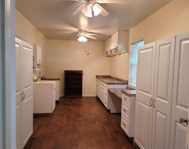 4362 W Midway Road - Photo Thumbnail 16