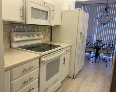 3031 N Ocean Boulevard - Photo Thumbnail 6