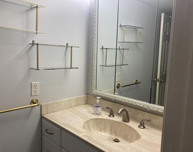 3031 N Ocean Boulevard - Photo Thumbnail 11