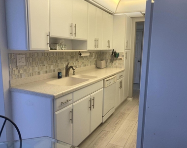3031 N Ocean Boulevard - Photo Thumbnail 8