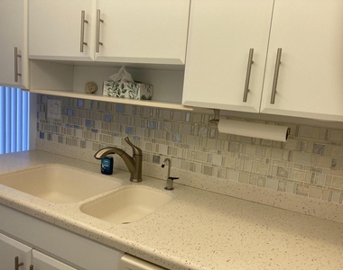 3031 N Ocean Boulevard - Photo Thumbnail 9