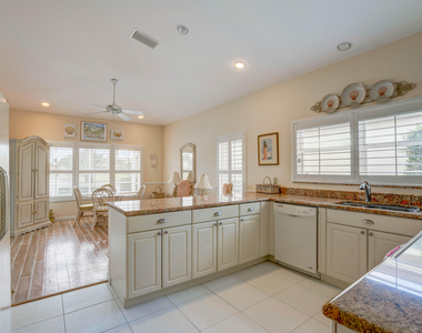 3518 Lantern Bay Drive - Photo Thumbnail 2