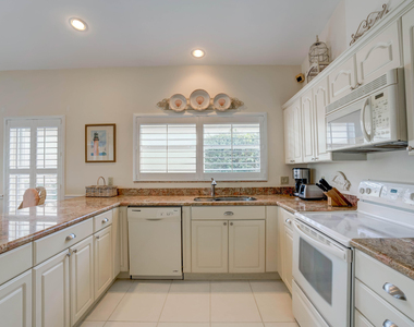 3518 Lantern Bay Drive - Photo Thumbnail 24