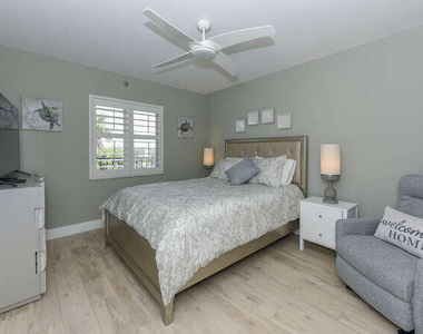 275 Palm Avenue - Photo Thumbnail 14
