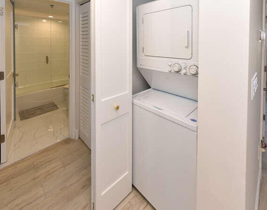 275 Palm Avenue - Photo Thumbnail 16